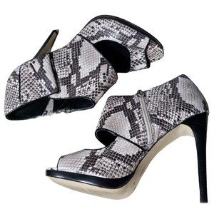 Calvin Klein Women's size 10M Black White & Gray Snake Print 5-inch Heels No Box
